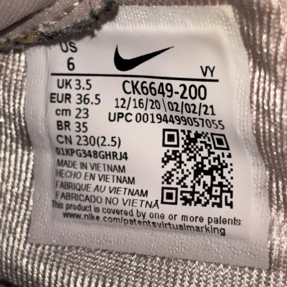Nike womens air